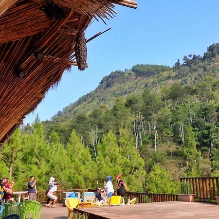 The Lodge Maribaya Cikareumbi Exteriör bild
