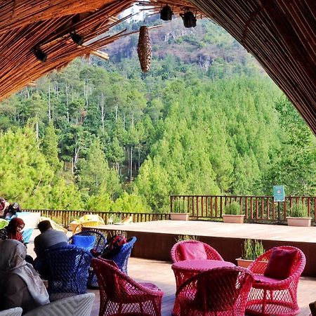 The Lodge Maribaya Cikareumbi Exteriör bild