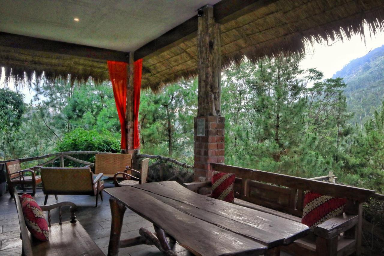 The Lodge Maribaya Cikareumbi Exteriör bild