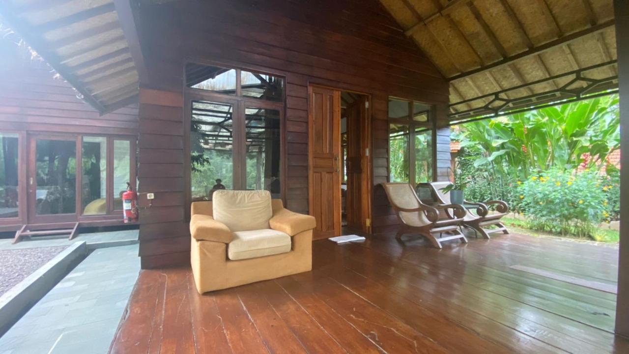The Lodge Maribaya Cikareumbi Exteriör bild